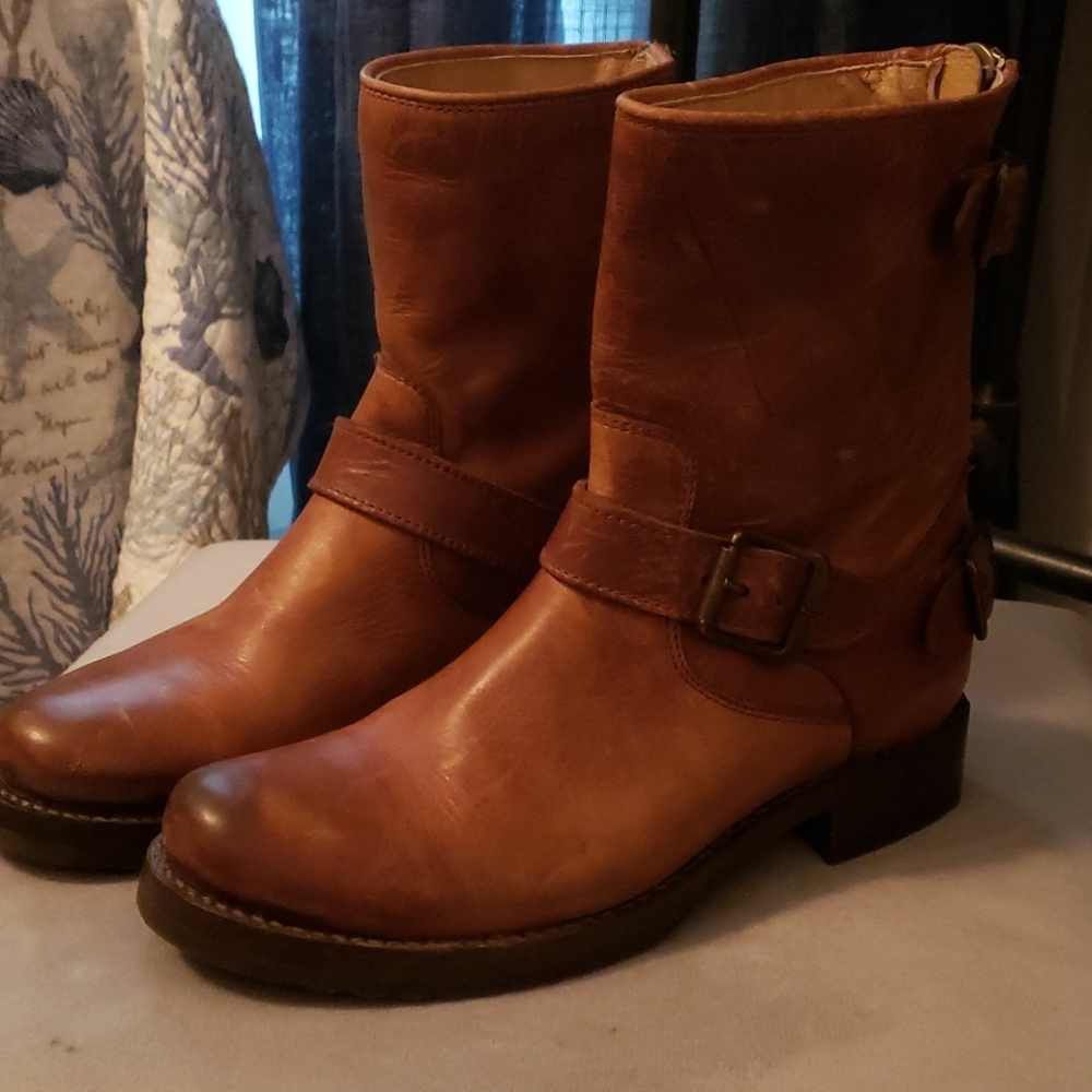 FRYE Natalie Engineer boots